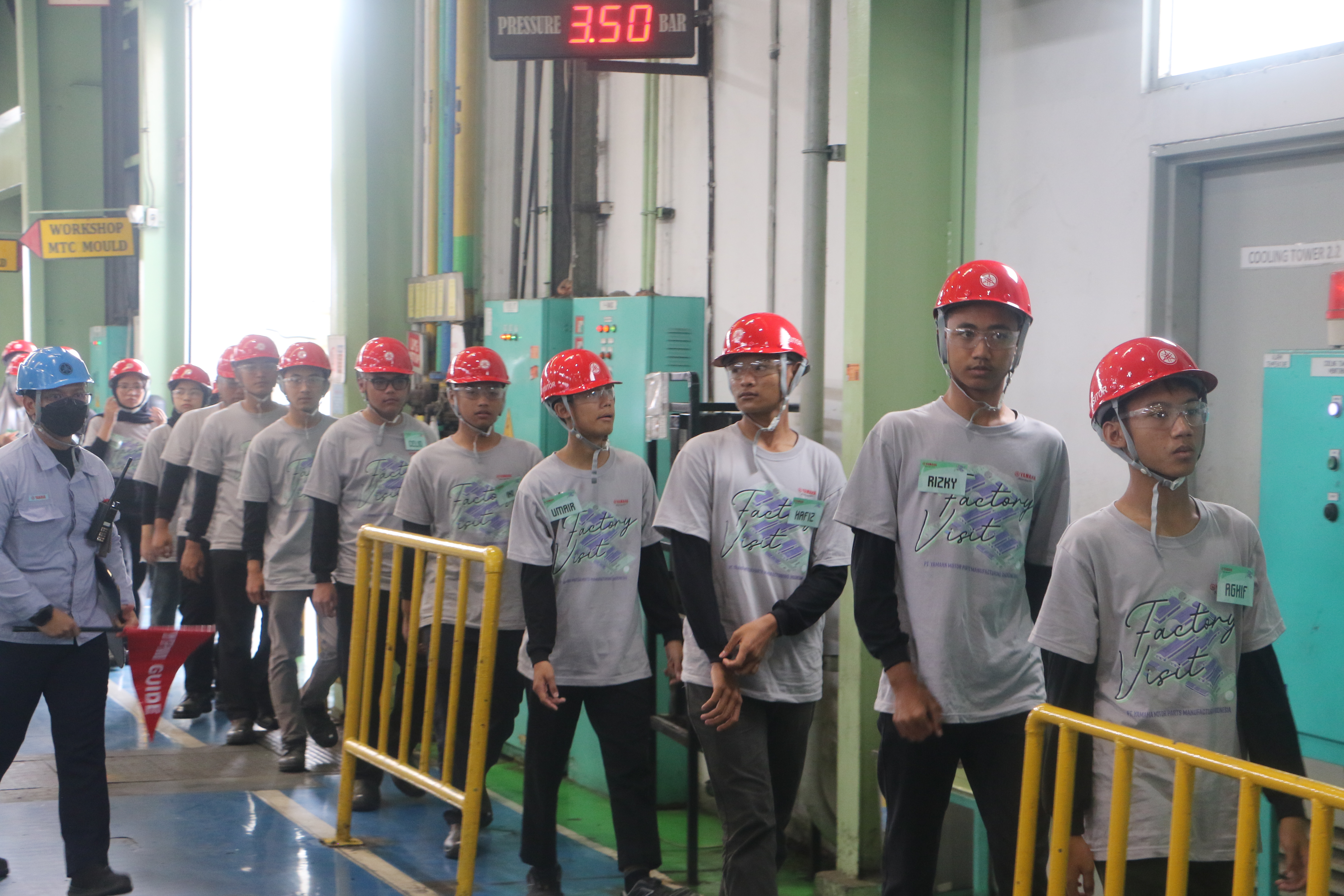 Factory Visit Anak-Anak Karyawan - 2